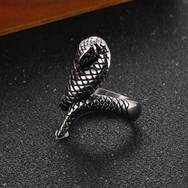 Cobra King Ring