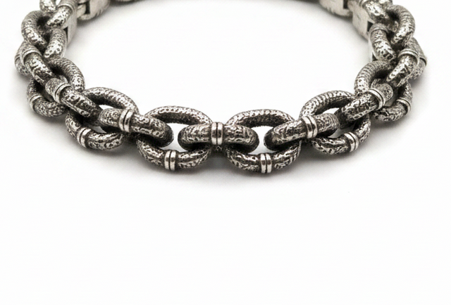 Rode Vintage Bracelet by CRUX