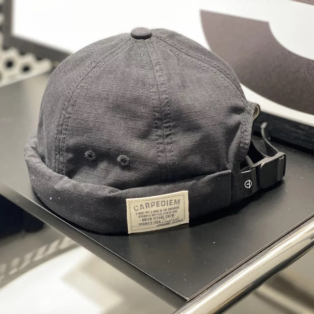 PLAIN BRIMLESS HAT