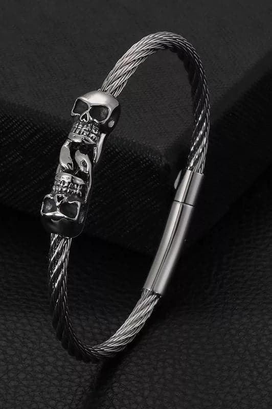 SKULL CLIP BRACELET