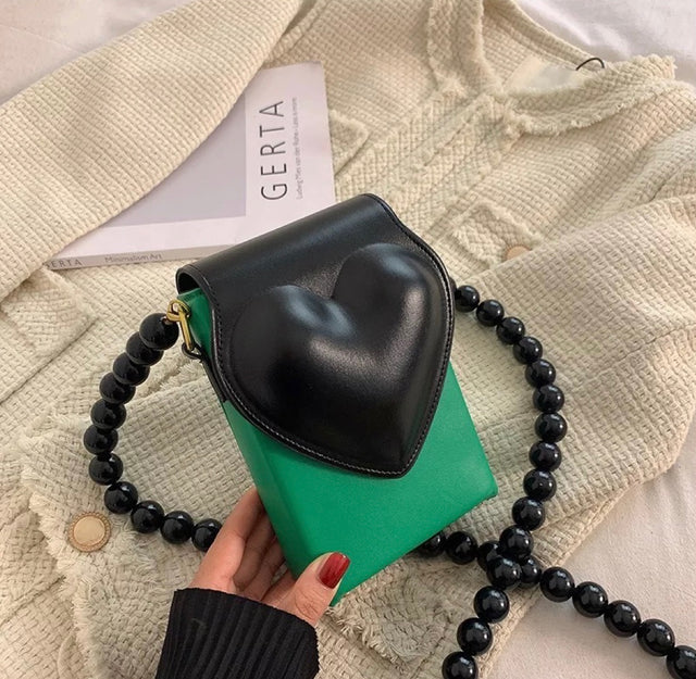 HEART BEAD PURSE