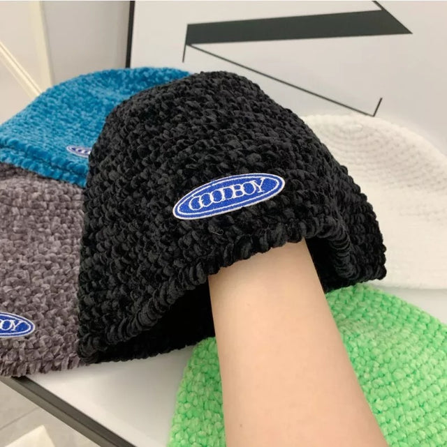 KNIT SOFT BEANIE