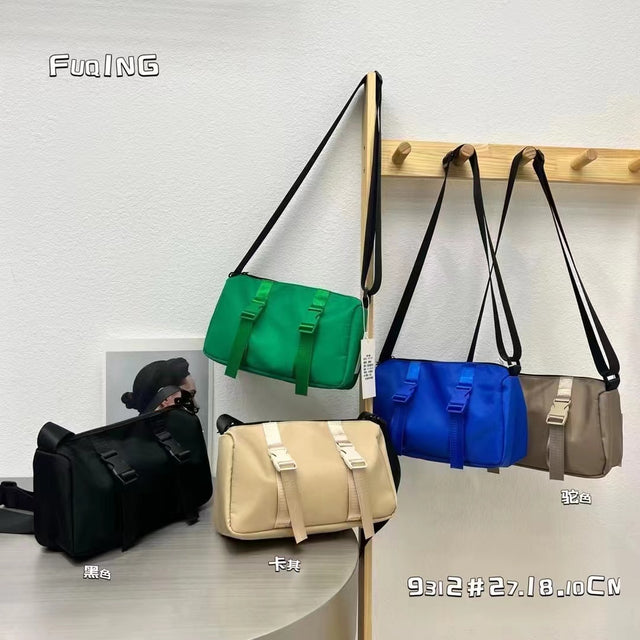Tropin Clip Strap Bag