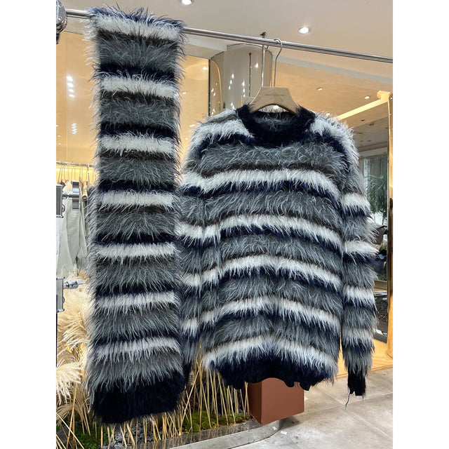Fur Snow Sweatshirt