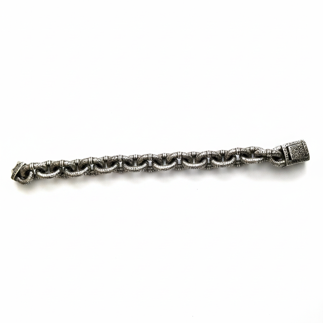 Rode Vintage Bracelet by CRUX