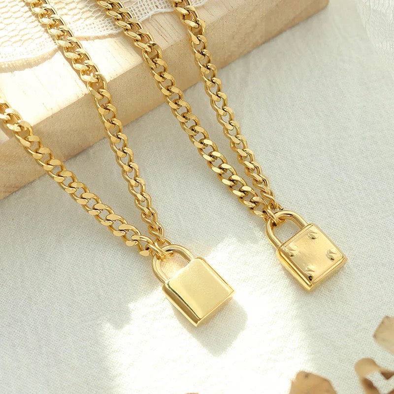 Gold chain lock best sale design