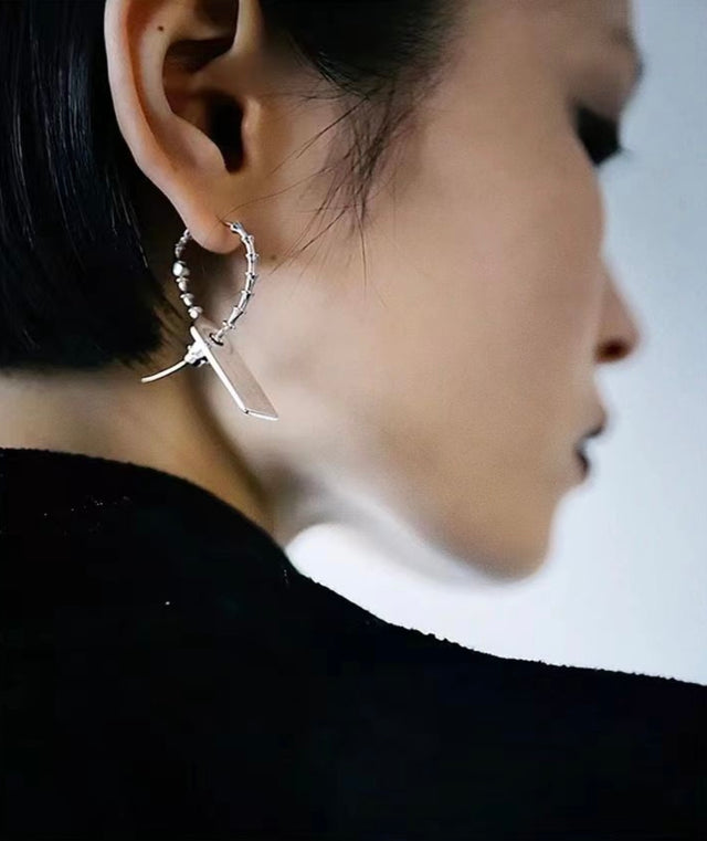TAG EARRING